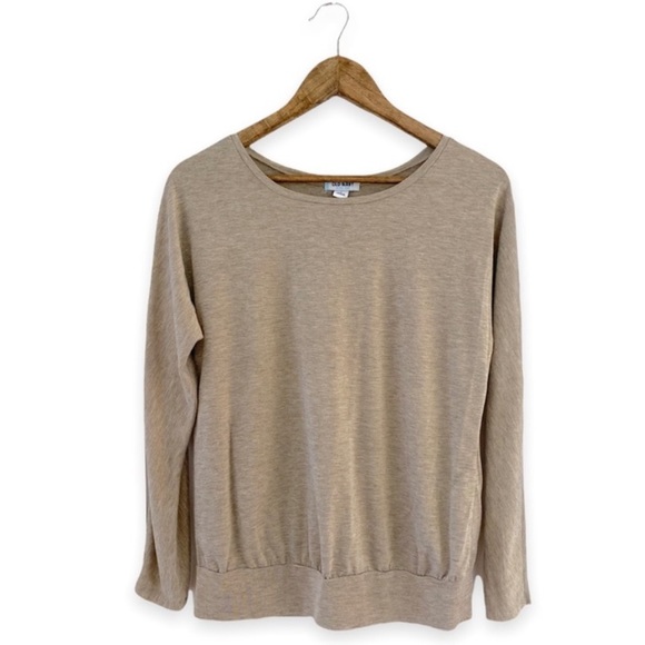 Old Navy Sweaters - 🌺5/$25 Old Navy Glitter Taupe Sweater